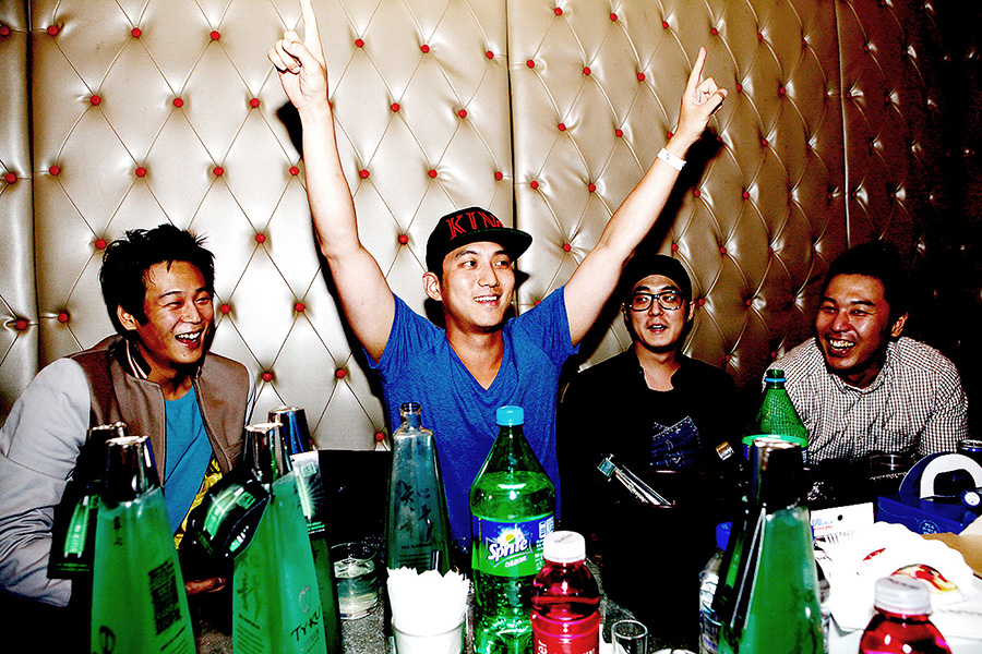comebackseasonparty3.jpg