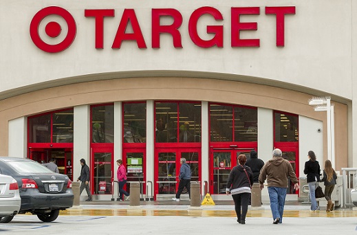 Earns_Target.JPEG-08194.jpg