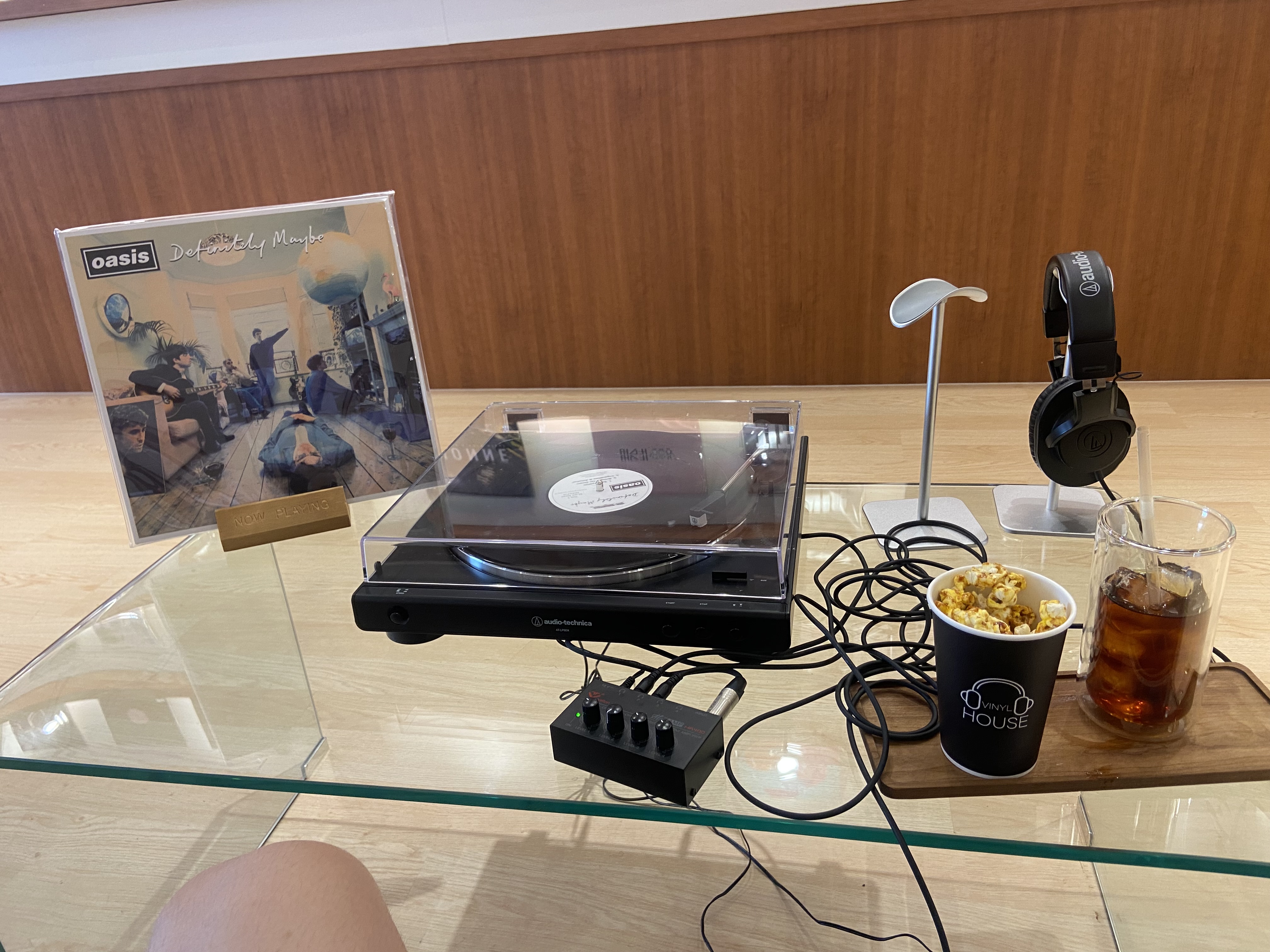 IMG_1981.jpeg : 서면 바이닐하우스 좋네여 IMG_1981.jpeg : 서면 바이닐하우스 좋네여
