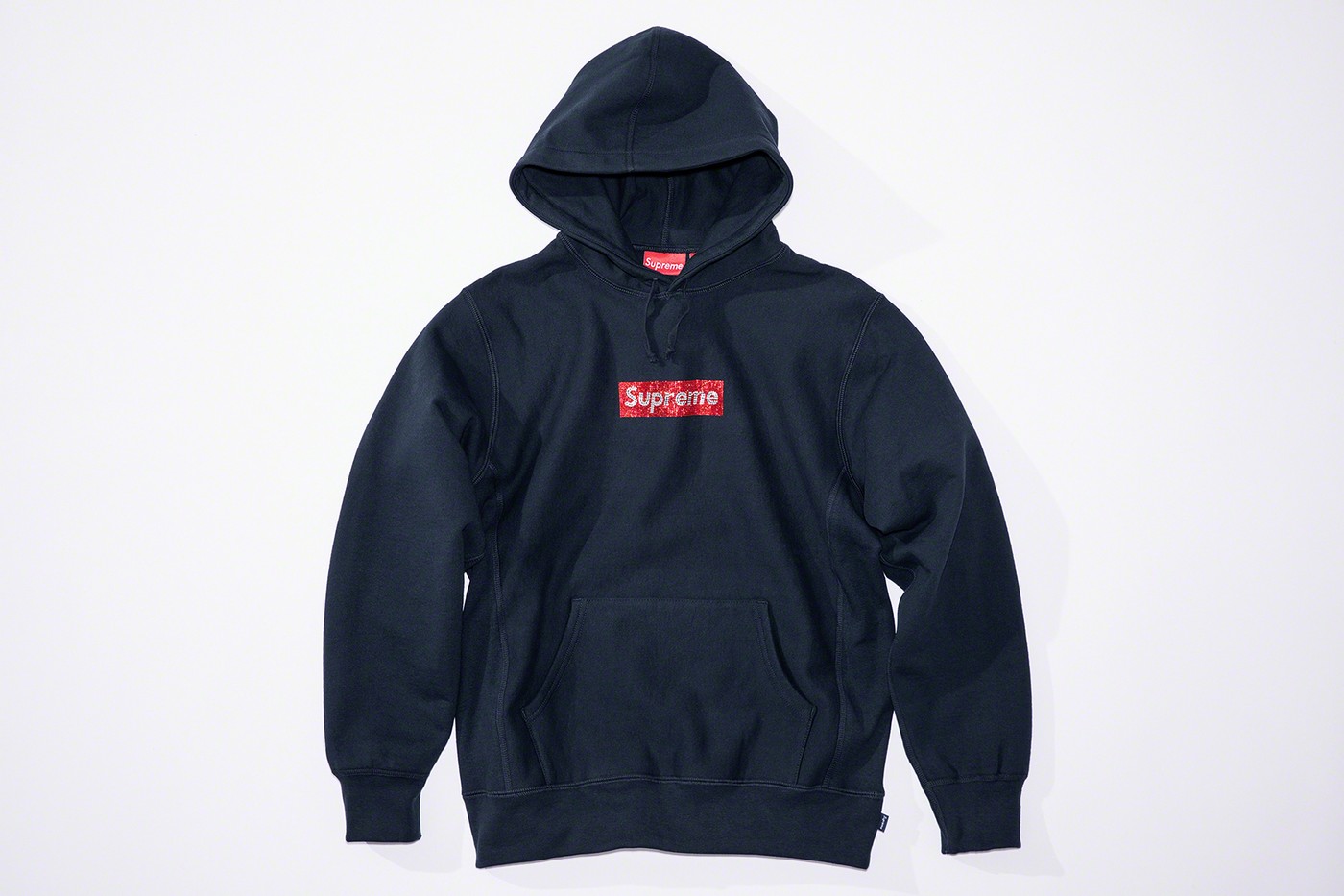 https___hypebeast.com_image_2019_04_supreme-swarovski-box-logo-25th-anniversary-collection-4.jpg