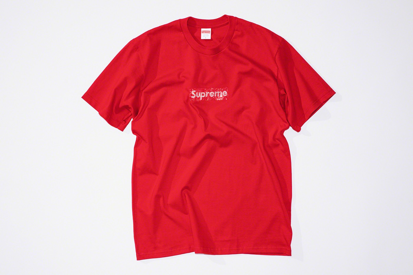 https___hypebeast.com_image_2019_04_supreme-swarovski-box-logo-25th-anniversary-collection-8.jpg