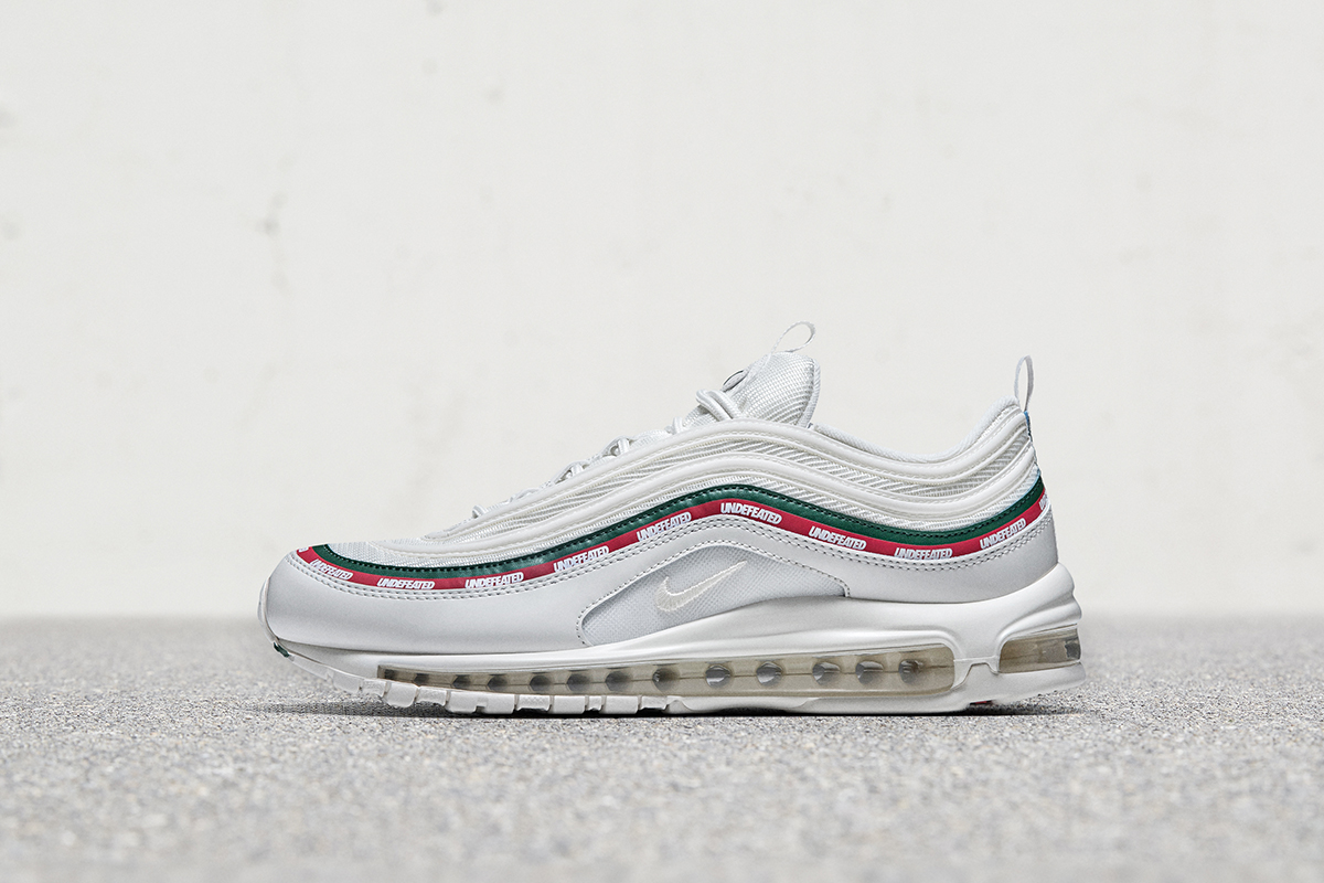 nike-air-max-97-undefeated-official-look-02.jpg