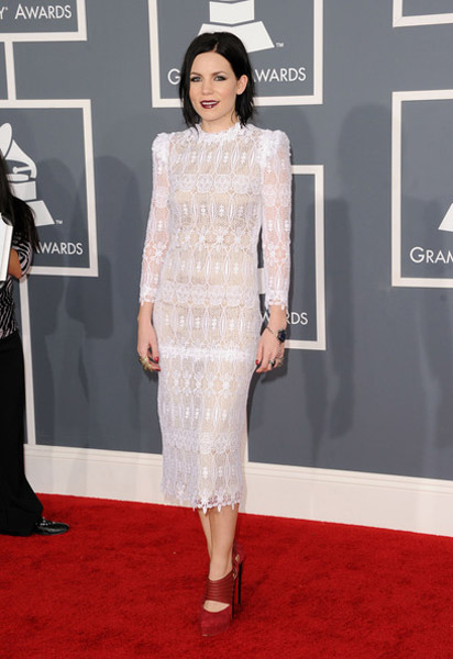 grammys-2012-arrivals-15.jpg