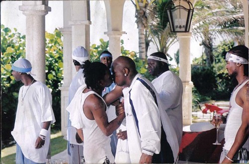wayne-kissing-baby-500x330.jpg