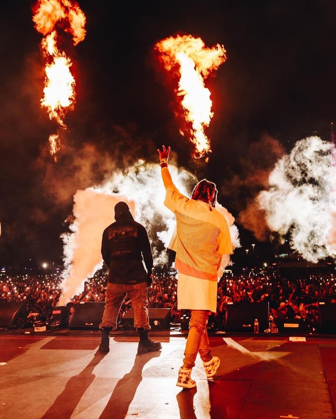 yeezy-gap-kanye-west-2022-4.jpg