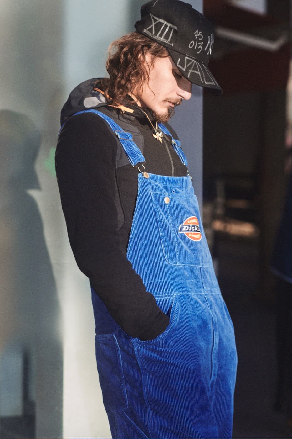 supreme-dickies-fall-2022-collaboration-release-info-004.jpg
