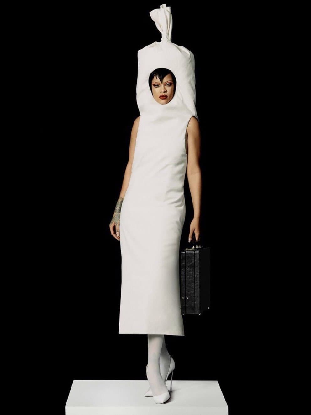 rihanna-2021-3.jpg