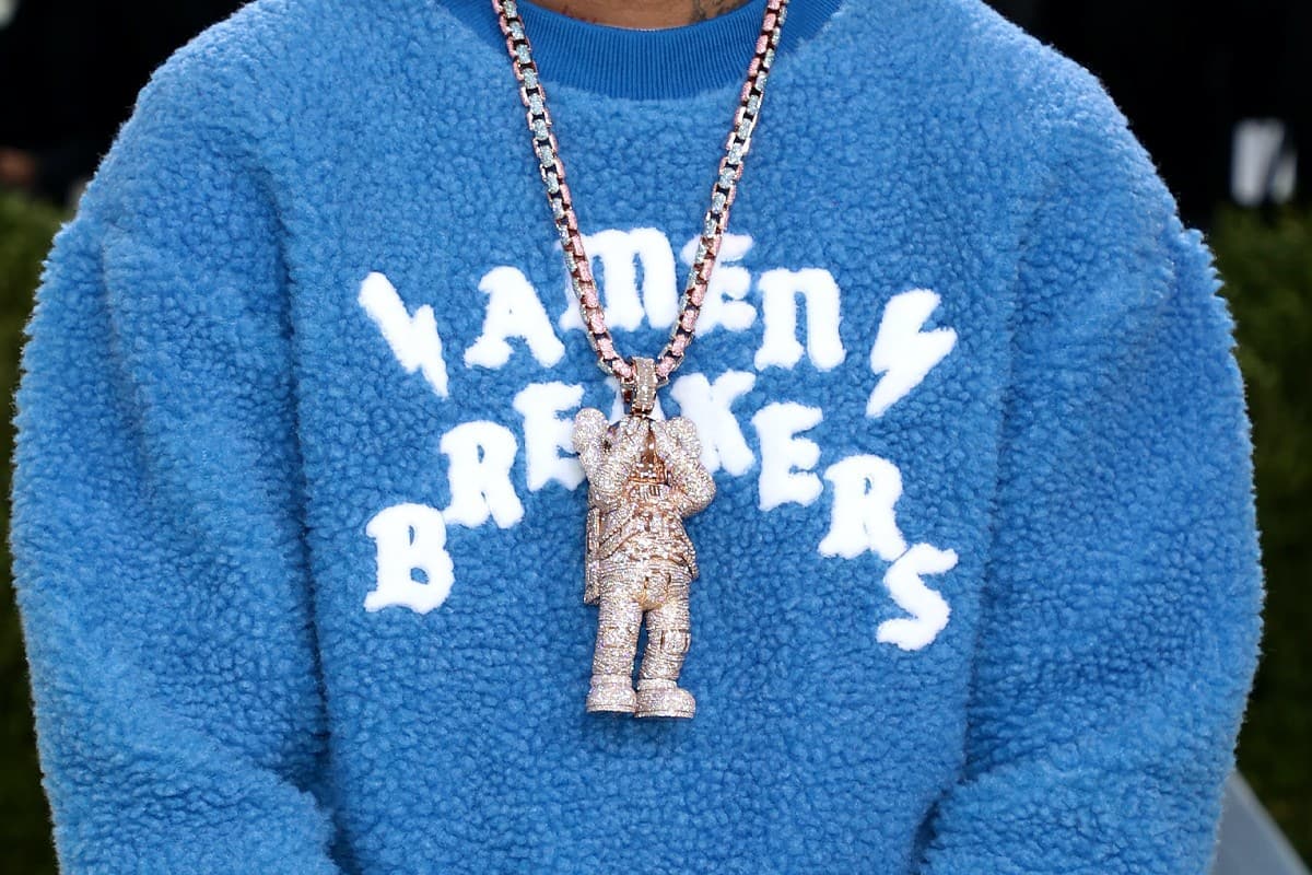 kid-cudi-kaws-ben-baller-one-million-usd-chain-met-gala-2021-002.jpg