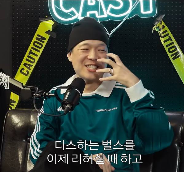 Screenshot_20261014_195800_YouTube.jpg