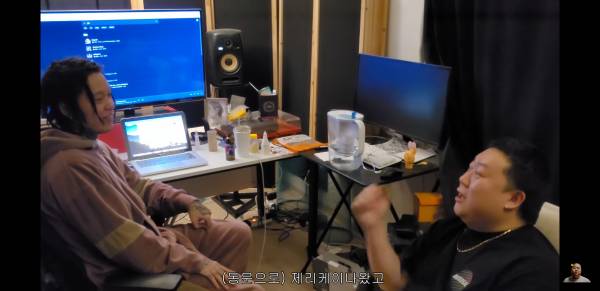 Screenshot_20210208-231240_YouTube.jpg
