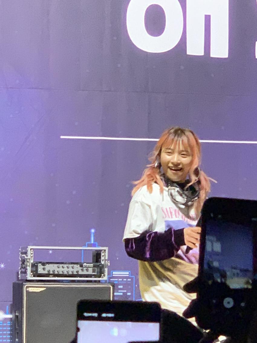 51998F8D-CFB8-484E-B843-0F0163062A64.jpeg : 이 분 재키와이 맞나요?