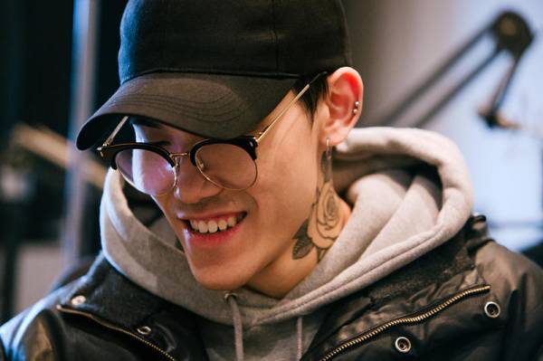 https_kr.hypebeast.com_files_2017_03_dsanders-kimximya-2017-2.jpg