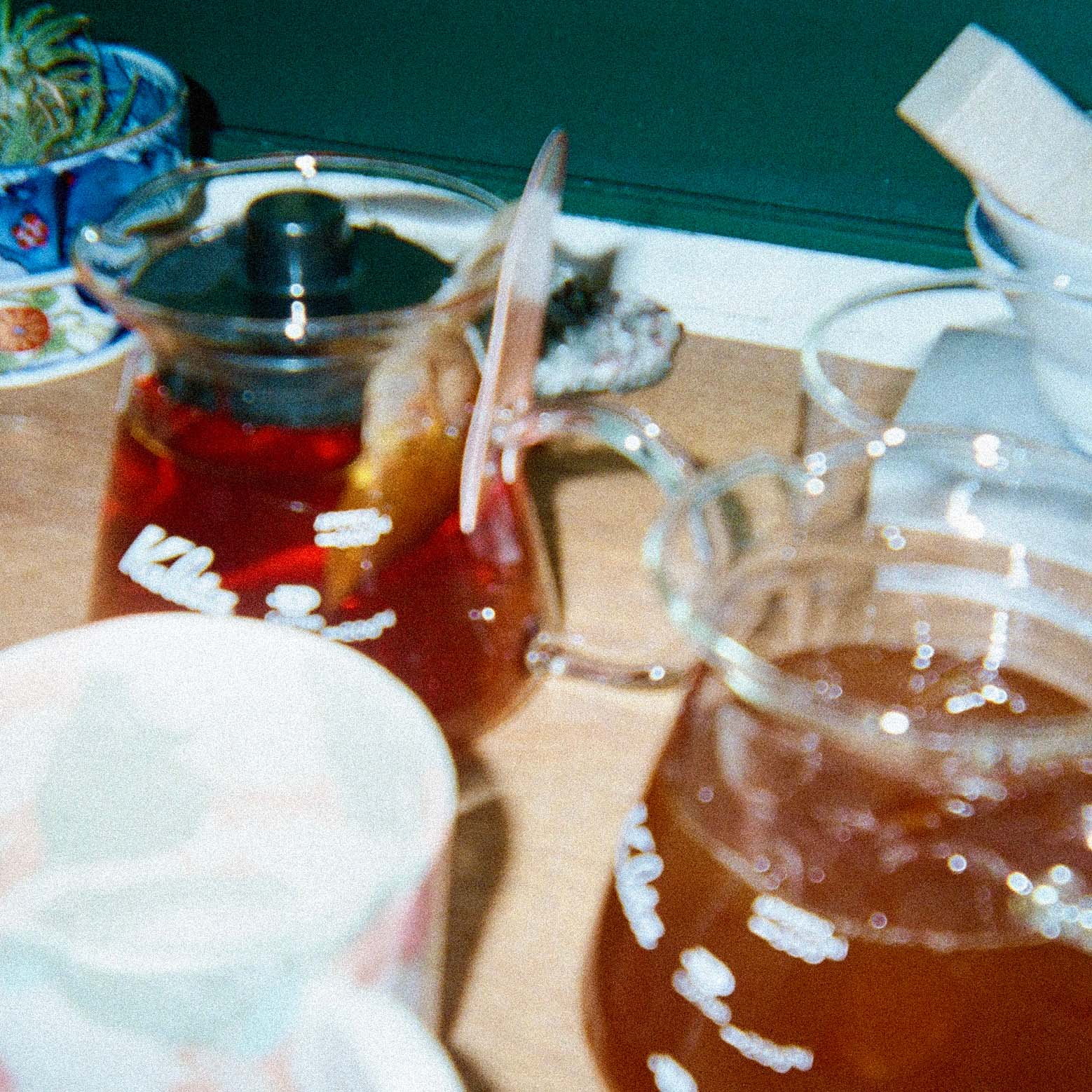 2teatime.jpg
