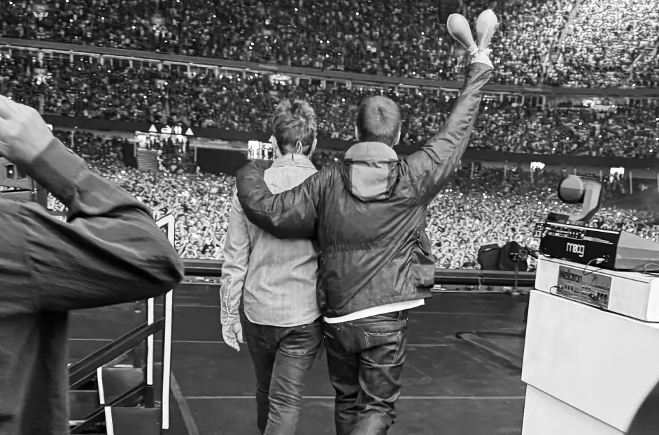 oasis-noel-liam-gallagher-2025-cardiff-wales-billboard-1548.png.webp