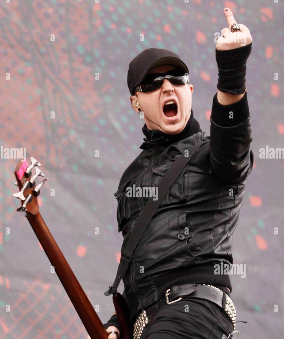 gareth-mcgrillen-of-the-australian-electronic-band-pendulum-performs-live-during-the-sonisphere-festival-a-rock-metal-elect.jpg