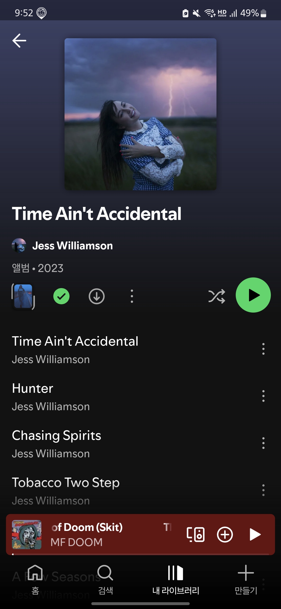 Screenshot_20250504_215244_Spotify.jpg