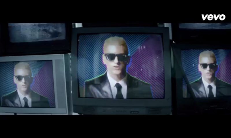 Screenshot_2013-11-28-02-11-41.png : 여러분 드디어 Rap God MV 떴습니다