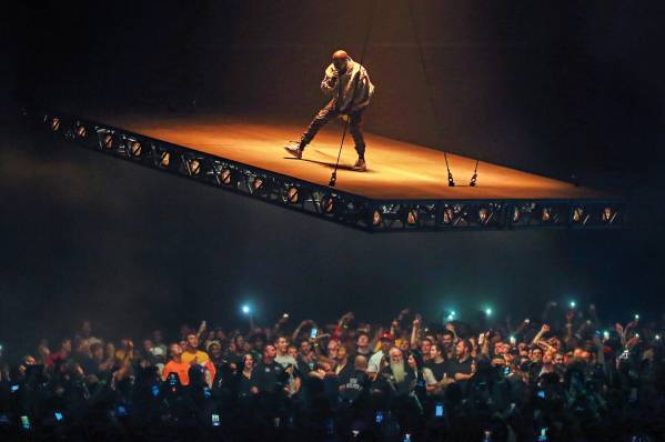 r1270_fob_tour_a-cb9375a8-738a-41ca-8cac-510dd19e1405.jpg