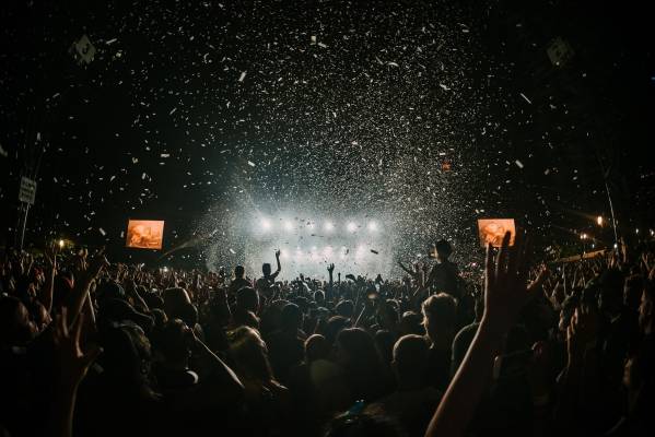 65320842b030e968697a23bb_music festivals in canada (1).jpg