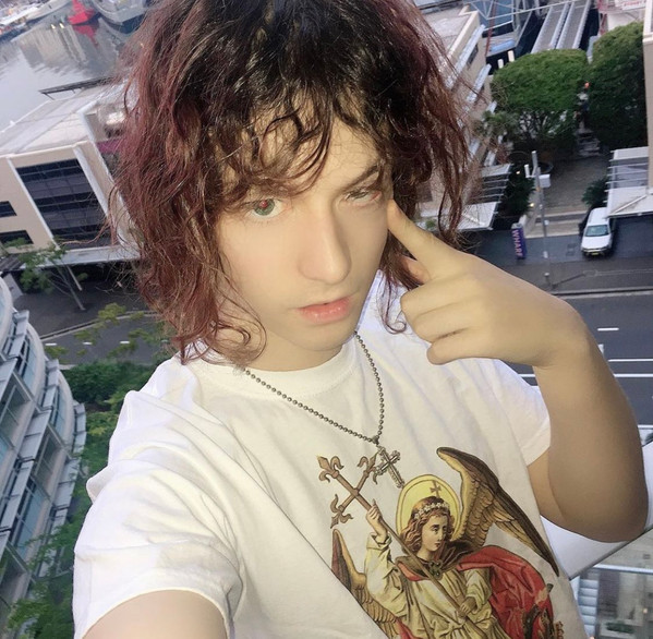 bladee1.jpg