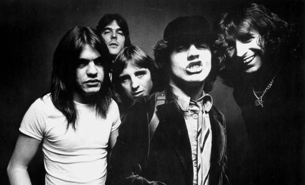 ACDC.jpg
