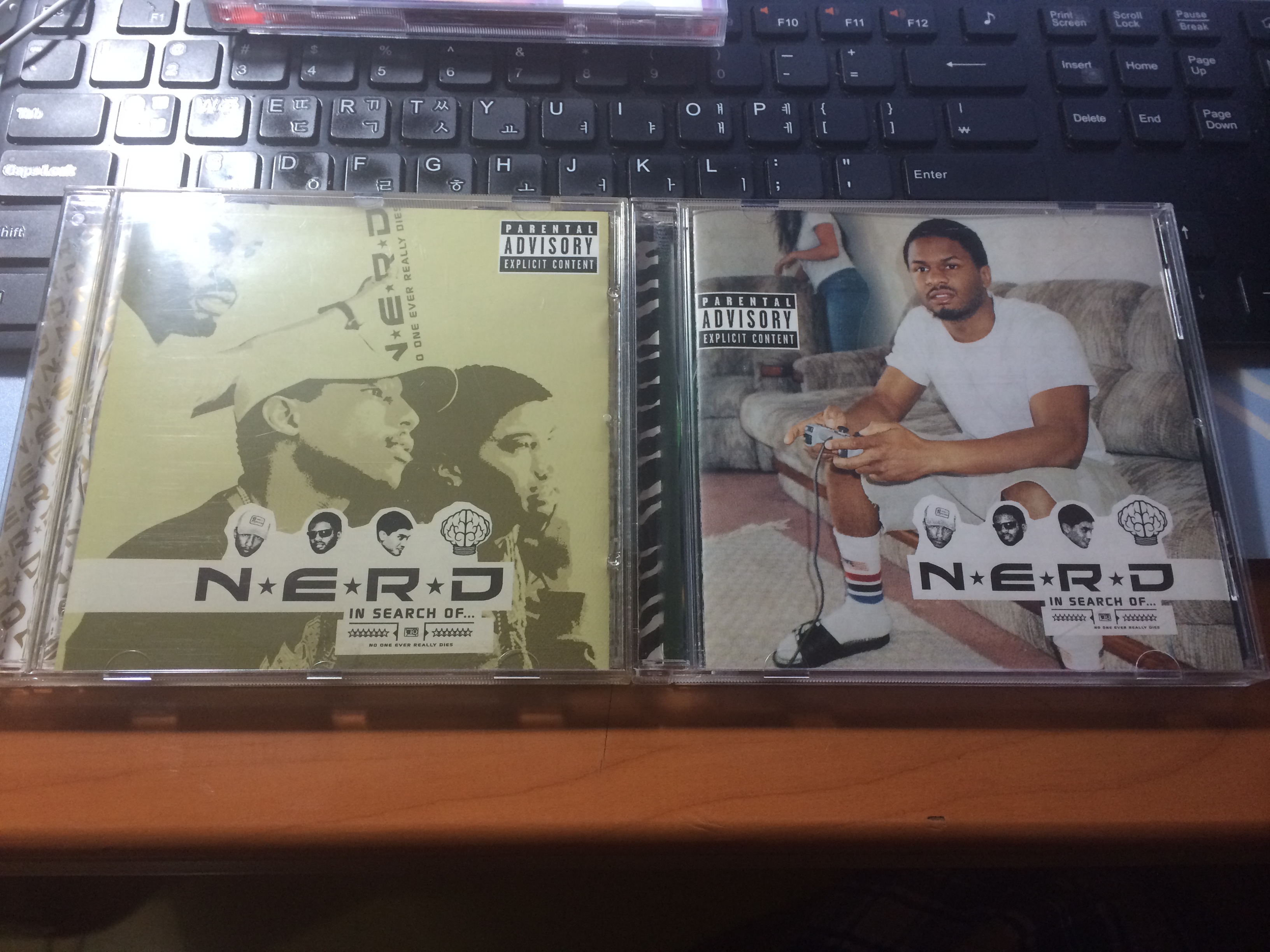 IMG_0220.JPG : 뜬금없는 N.E.R.D 1집 자켓 호불호