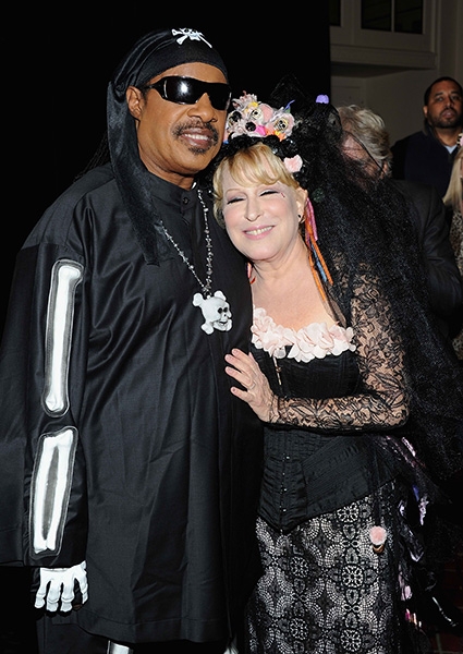 stevie-wonder-barbra-streisand-halloween-600.jpg