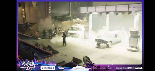 Screenshot_20230722_130237_Twitch.jpg