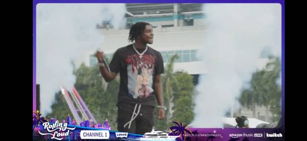 Screenshot_20230722_073939_Twitch.jpg