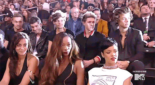 rihanna.gif