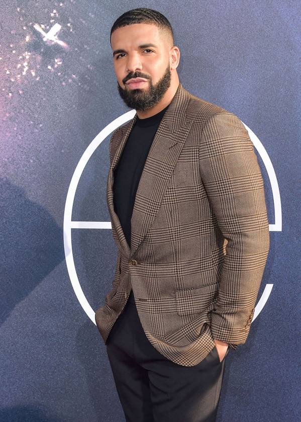 Drake-rapper-2019.jpg