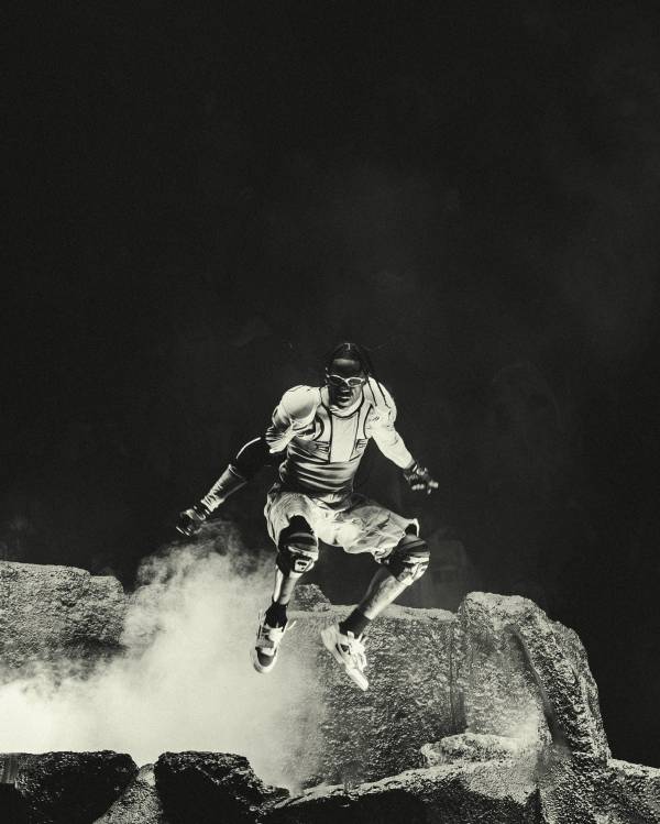Travis-02.jpg