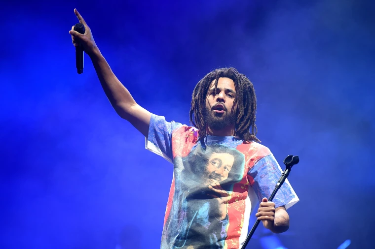 j-cole-mac-miller-tribute-vegas-concert.jpg.webp