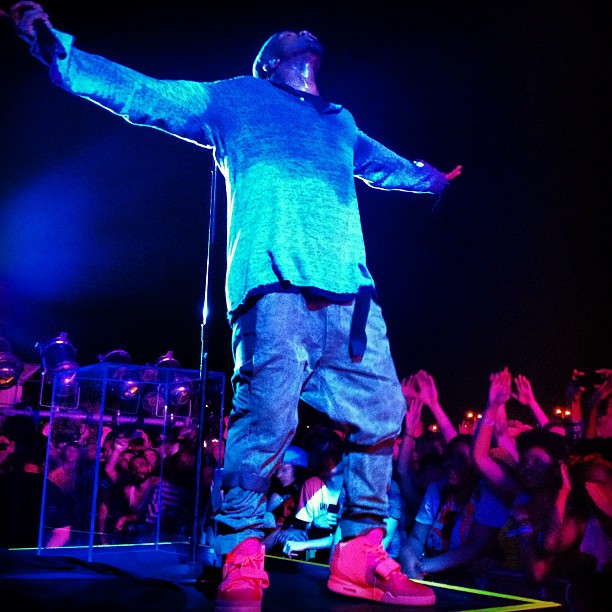 air yeezyy.jpg