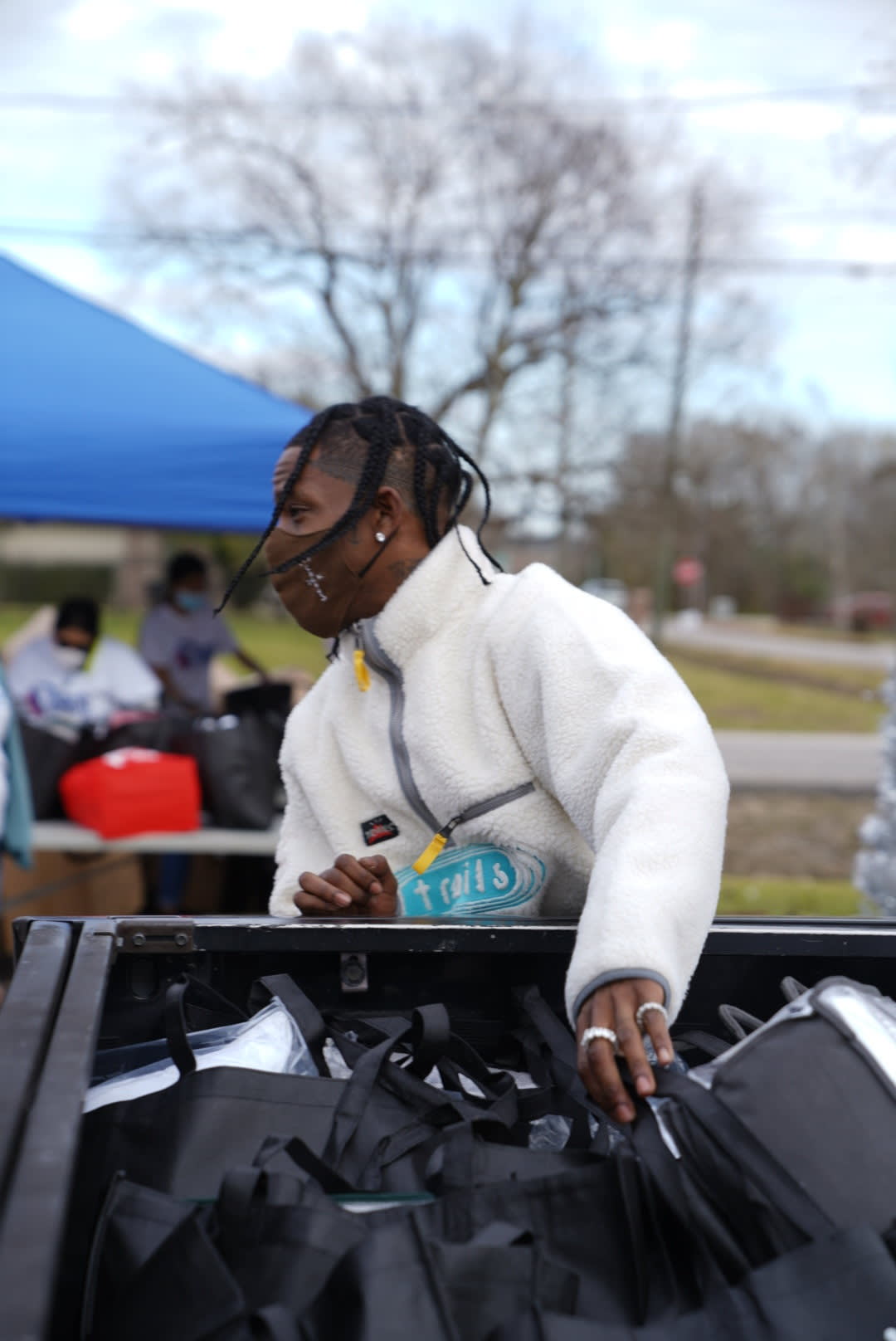 travis-scott-holiday-toy-drive-cactus-jack-11.jpg