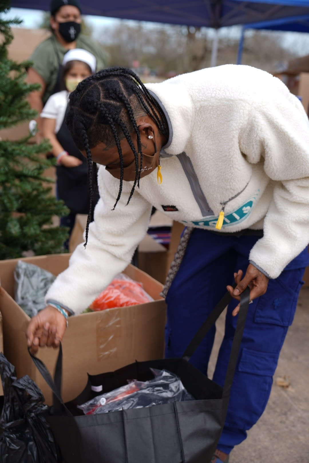 travis-scott-holiday-toy-drive-cactus-jack-2.jpg