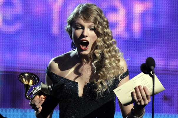 Taylor-Swift-album-of-the-year-Grammy_gallery_primary.jpg