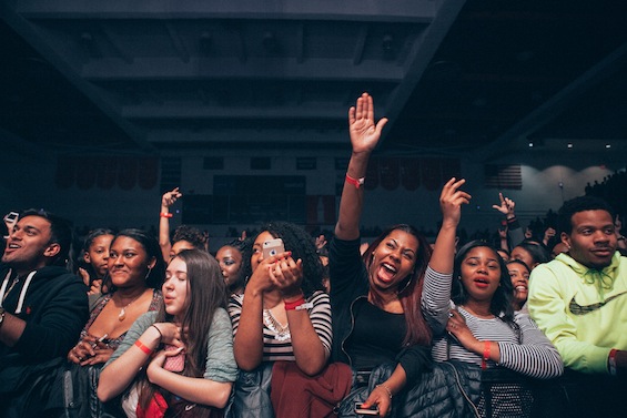 j-cole-crowd-nicole-fara-silver.jpg