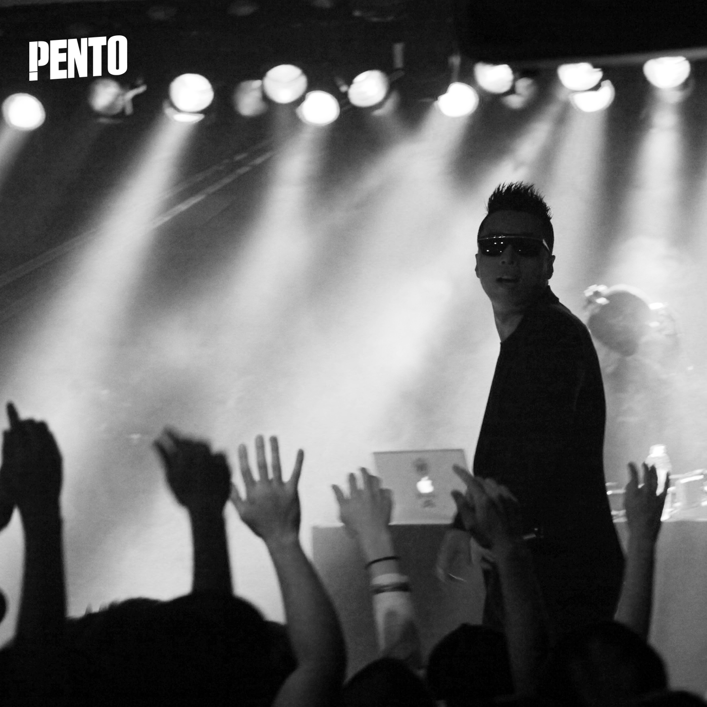 PENTO - Right There 커버.jpg