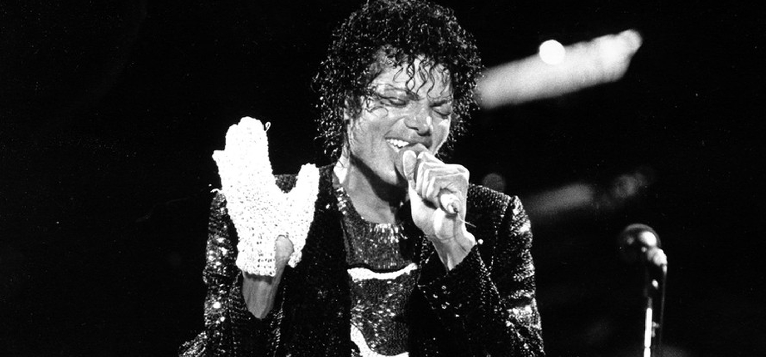 mj-gloves-2019-michael-jackson.jpg