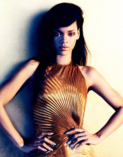 rihanna-harpers-bazaar-4.jpg