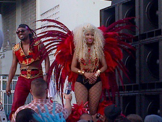 nicki-minaj-pound-the-alarm-shoot-5.jpeg