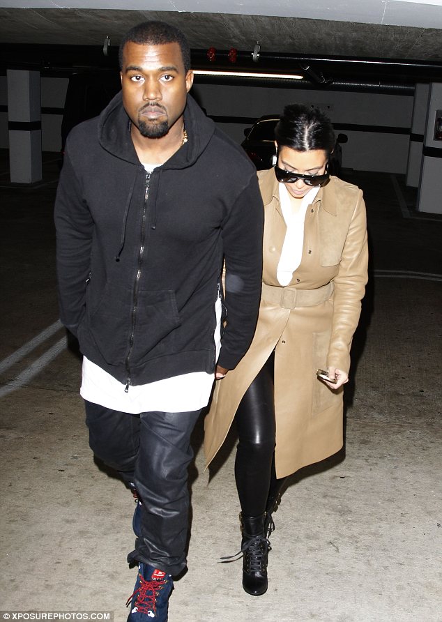 Kanye-West-Patta-KangaROOS-Woodhollow-Sneaker-Boots-Fear-Of-God-LA-UpscaleHype-4.jpeg