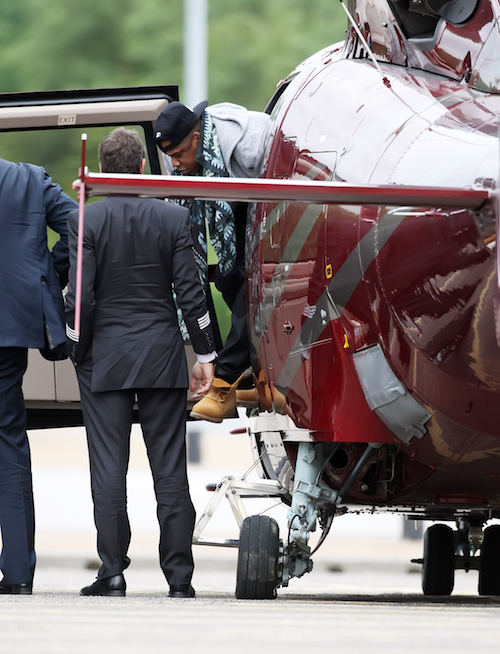 jay-z-Treated-Jugrnaut-Starter-Snapback-Cap-Balmain-Green-Black-Print-Silk-Scarf-helicopter.jpg