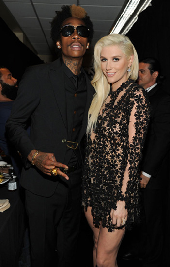 vmas-backstage-2012-10.jpg