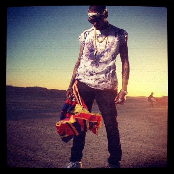 Chris-Brown-Balmain-Sleeveless-Eagle-Print-Shirt.jpg