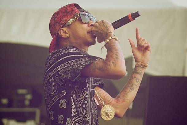 Tyga-gold-celine-chain-sunglasses-cl-41019-N3B-BN-Vintage-Frames-Company-Upscalehype-Supreme-red-snakeskin-Rhude-bandana-tee-Shirt-Upscalehype-2.jpg