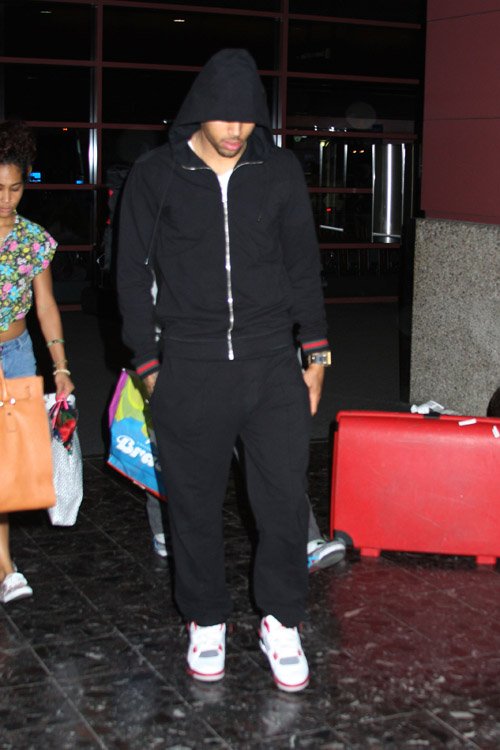 chris-brown-Gucci-Hoodie-Jordans-3.jpg
