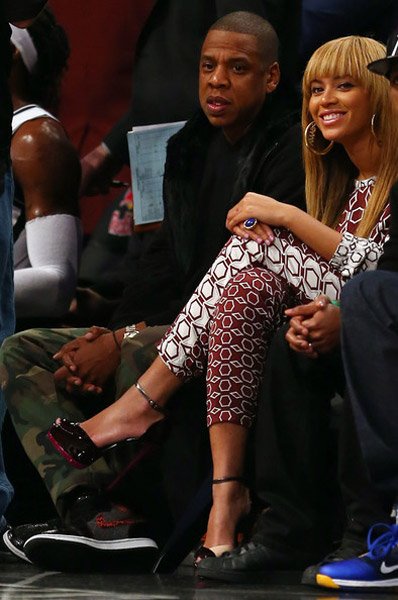 jay-z-beyonce-nets-vs-raptors-1.jpeg