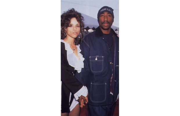 tupacandrosie7thannualsoultrainmusicawardsmarch1993.jpg